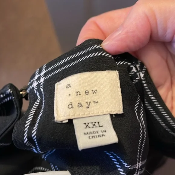 SOLD SOLD SOLD!!!!!A New Day XXL Pullover Dress, Black and White Windowpane - Picture 7 of 9